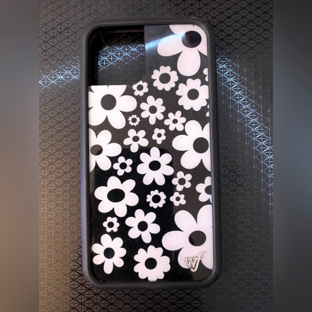 Wildflower bloom case IPhone 11pro